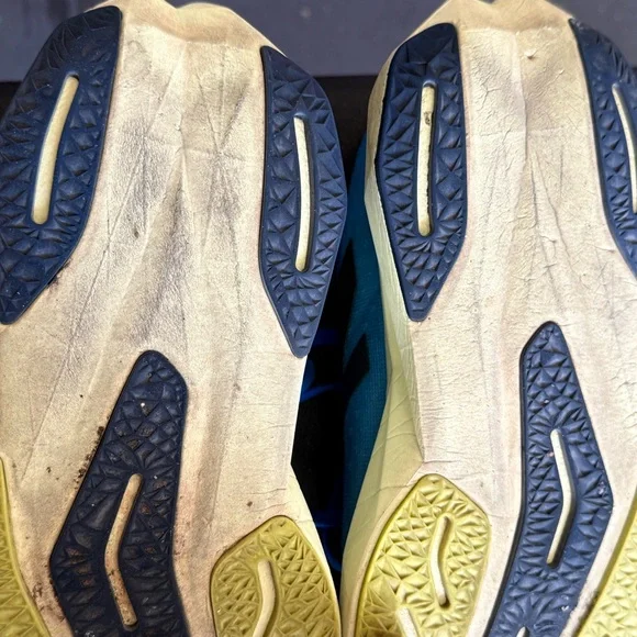 New Balance FuelCell Rebel V4 Women’s Size 8.5 - Picture 10 of 12